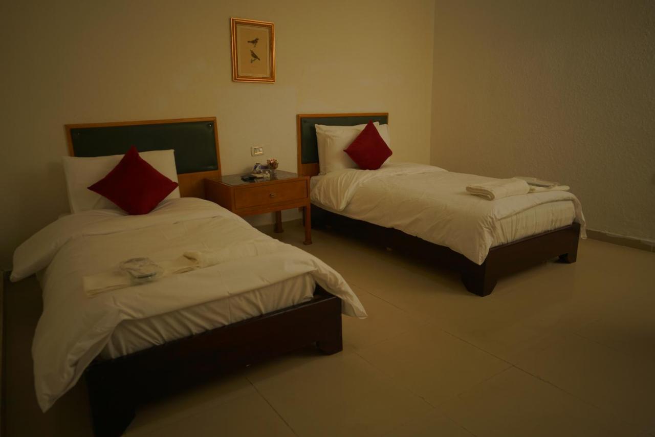 Petra Home Hotel Wadi Musa Extérieur photo