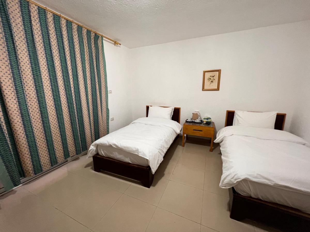 Petra Home Hotel Wadi Musa Extérieur photo