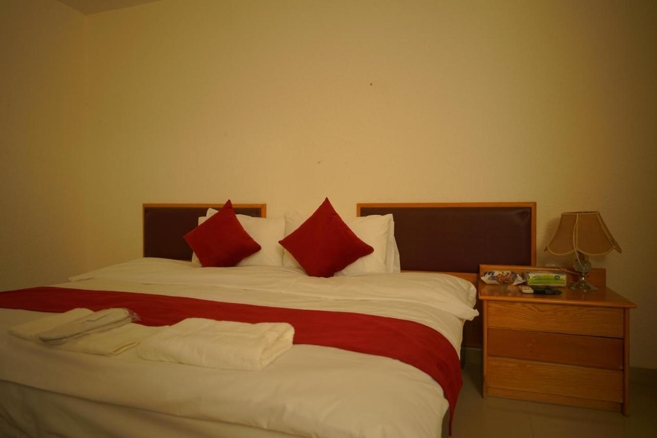 Petra Home Hotel Wadi Musa Extérieur photo